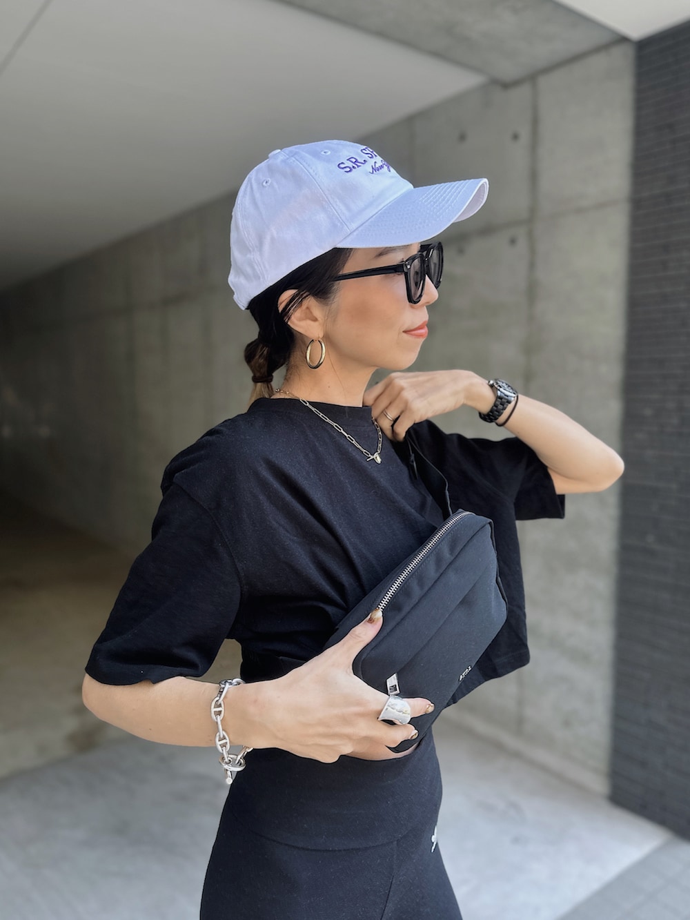 自己流に着こなしてみませんか? BALENCIAGA パンプス Oo.hiro.oO|BALENCIAGAのスニーカーを使ったコーディネート - WEAR