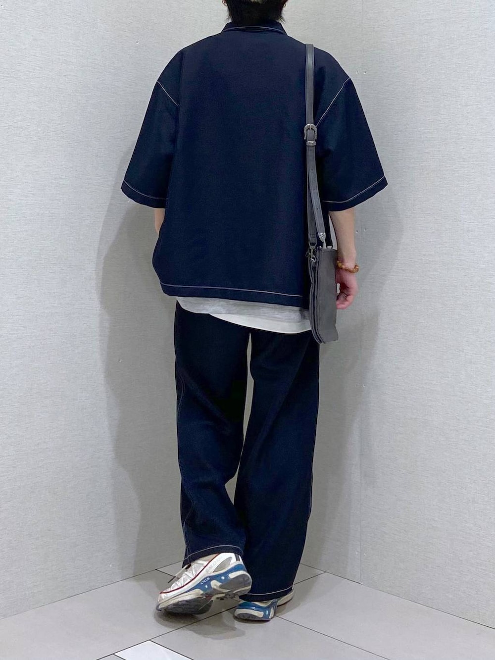 「低身長、スポーティ、アウトドア、RAGEBLUE、ラフ、ゆったり、オーバーサイズ、女子ウケ、ユニセックス、セットアップ、夏コーデ、低身長コーデ、きれいめカジュアル、Tシャツ、シャツスタイル」|「RAGEBLUEのデザインメタルリング(リング、シルバー系)」を使った、覇都さん(メンズ・162cm)の夏コーディネートの3枚目の写真
