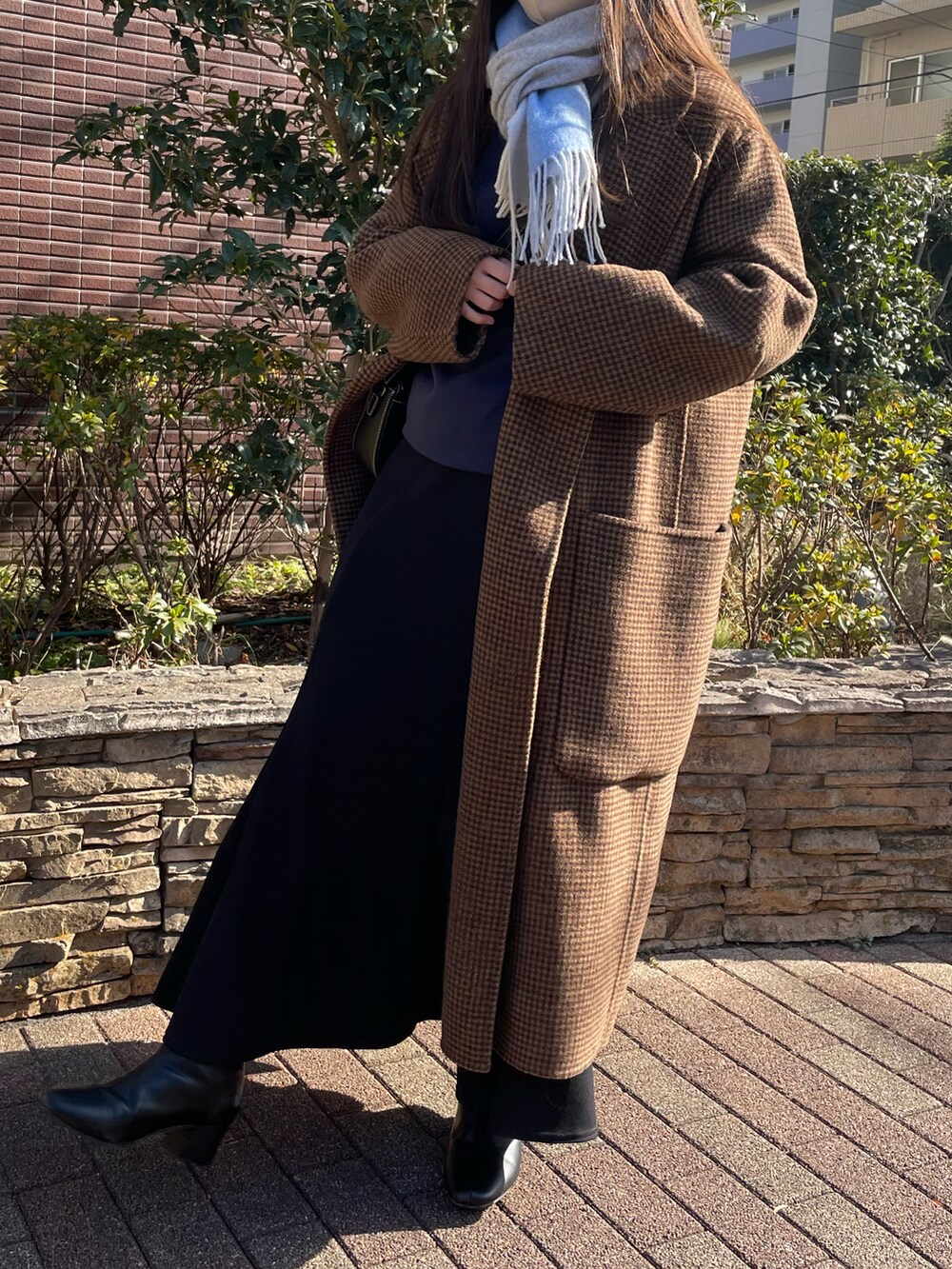 「TODAYFUL、GU、冬コーデ、チェックコート」｜「FURLAのアイテム（マフラー、ブルー系）」を使った、y___kさん（レディース・158cm）の冬コーディネートの2枚目の写真