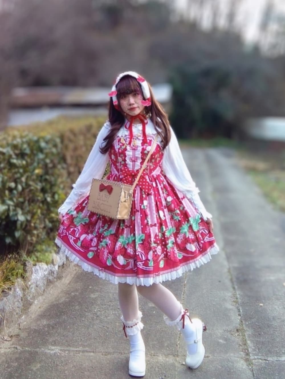 Angelic Pretty いちご ハイソックス 白 Angelic Pretty いちご ハイソックス 白 Heart Lace Socks by