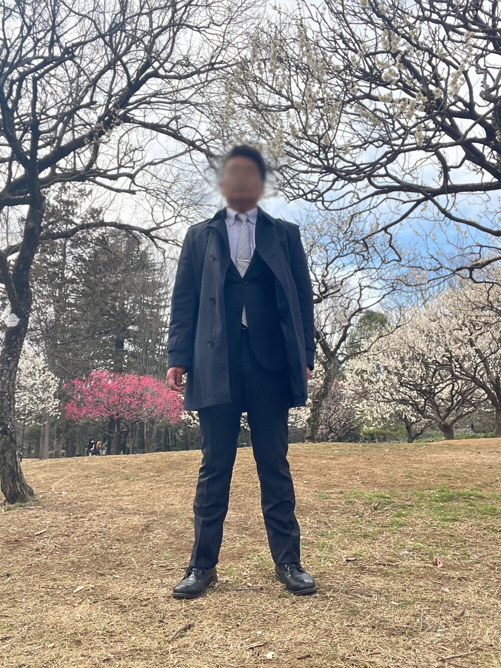「Fiore Strada、OUTLAST、dunhill、ROCKPORT(ROCKPORT)、disney、スーツ、ビジネススタイル、ブラックスーツ、織の柄」｜「Fiore Stradaのアイテム（スーツジャケット、ブラック系）」を使った、Tore@minさん（メンズ・174cm）の春コーディネートの5枚目の写真
