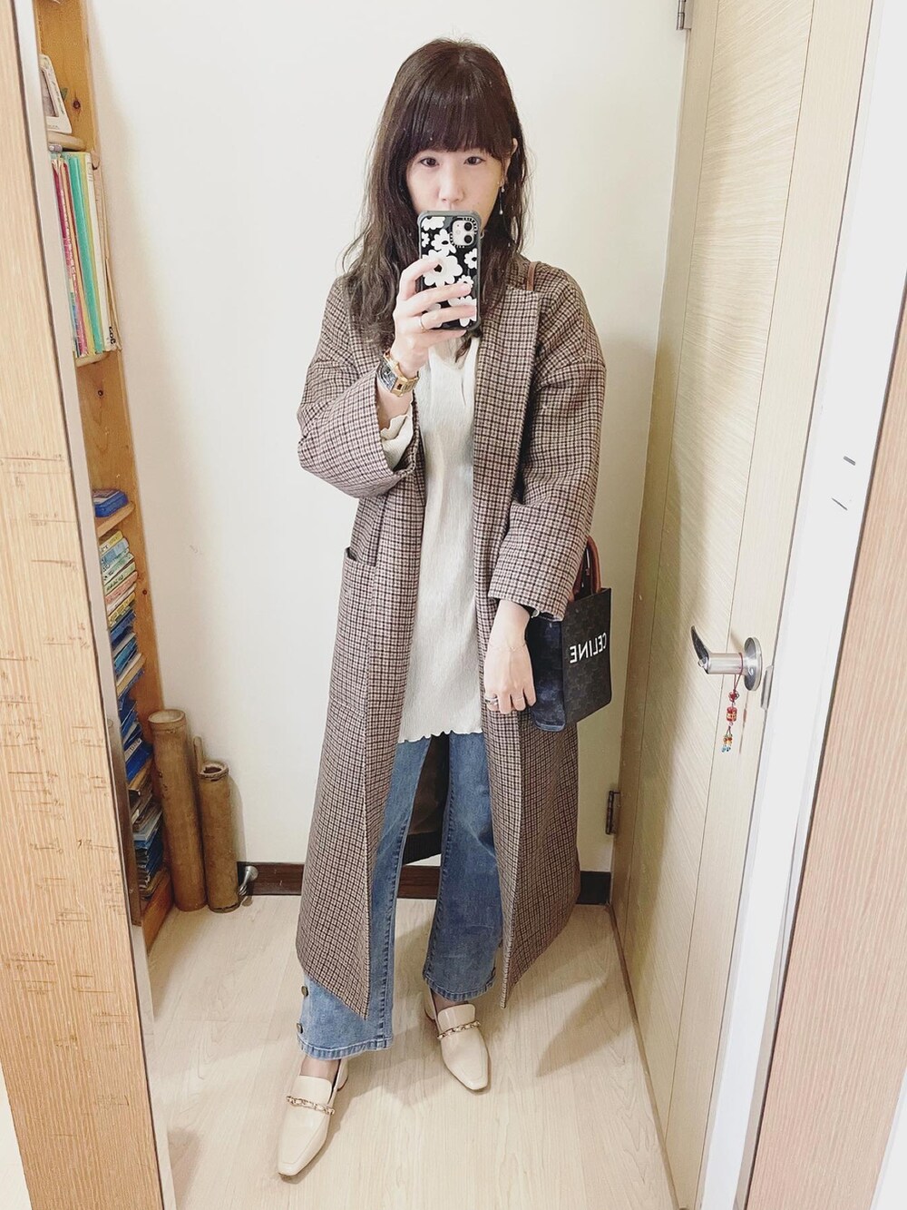 「Mila Owen、ASinternational、CELINE、WIRED、Taiwan、ootd」｜「ASinternationalのアイテム（シューズ、ベージュ系）」を使った、Winnie C 🇹🇼さん（レディース・163cm）の春コーディネートの2枚目の写真