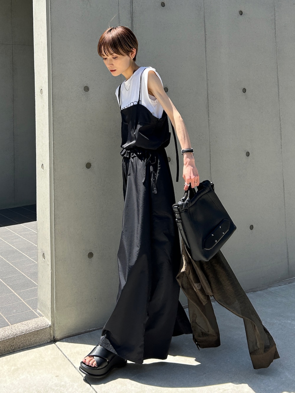 RIHO｜LIANのサロペット/オーバーオールを使ったコーディネート