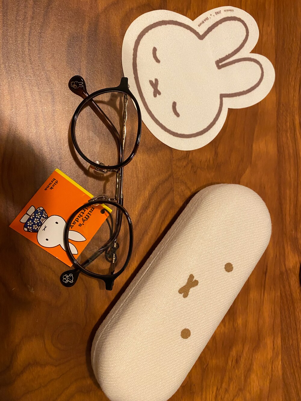 「メガネ女子、ミッフィー、miffy」｜「JINSのアイテム（メガネ、ブラウン系）」を使った、まいこはーんさん（レディース・159cm）の春コーディネートの2枚目の写真