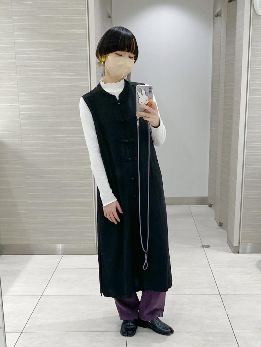 「トレンチコート、春アウター、チャイナ、古着MIX、古着、ワンピース、ローファー、足袋ローファー」｜「kutirの【低身長向けSサイズあり】トレンチチェスターコート（その他アウター、グリーン系）」を使った、まいこはーんさん（レディース・159cm）の春コーディネートの2枚目の写真