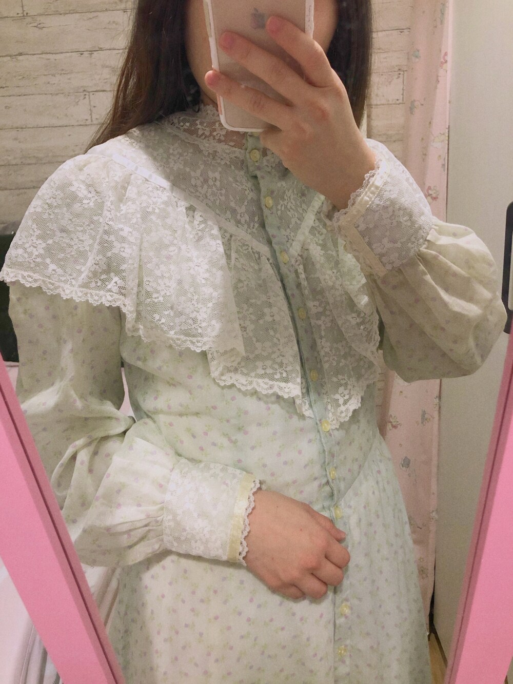 「vintage、古着」｜「Eber San Franciscoのアイテム（ワンピース/ドレス、グリーン系）」を使った、andidilianさん（レディース・157cm）の冬コーディネートの2枚目の写真
