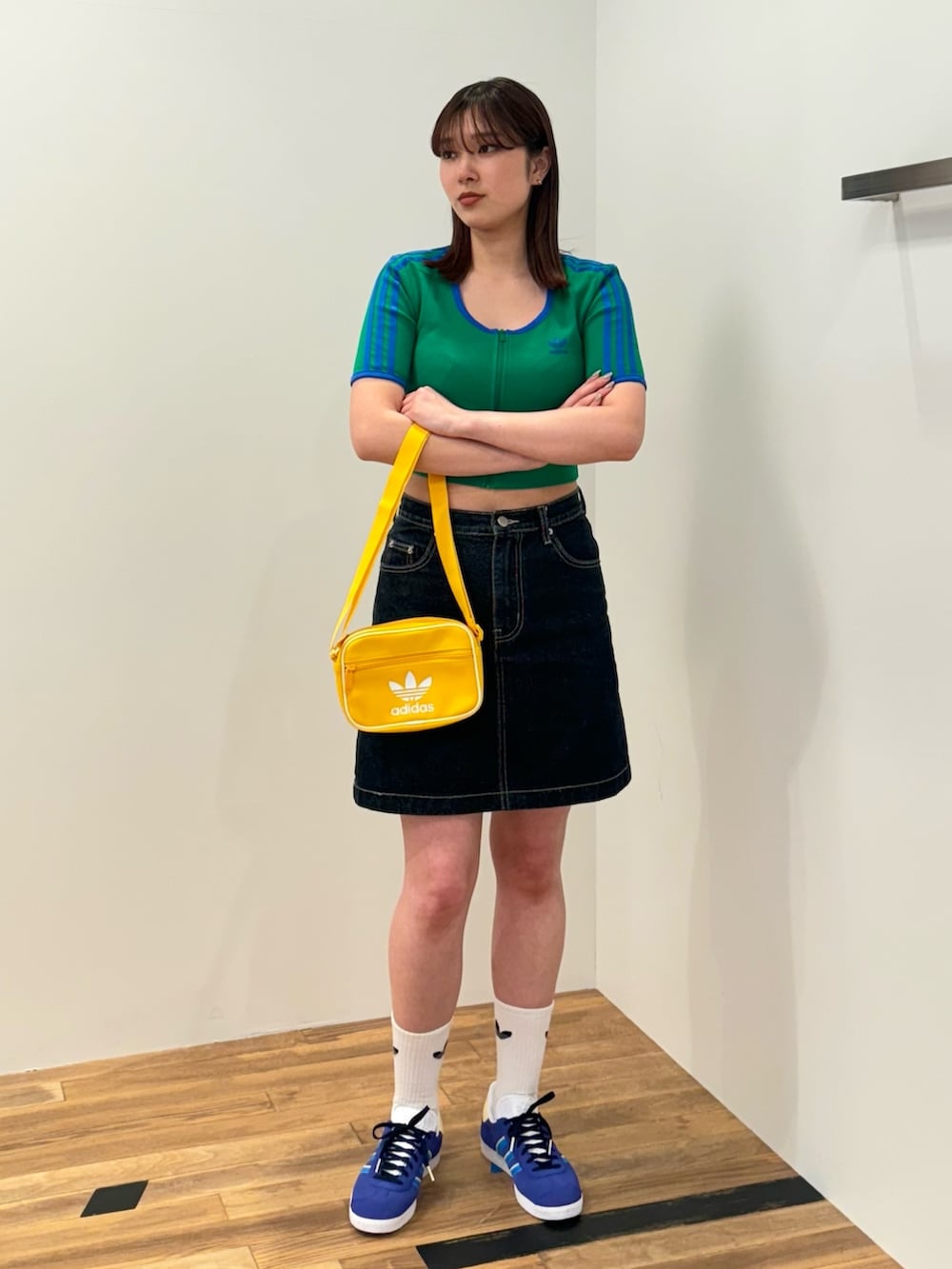 アディダス オリジナルス リブ半袖フルジップトップ、アディ