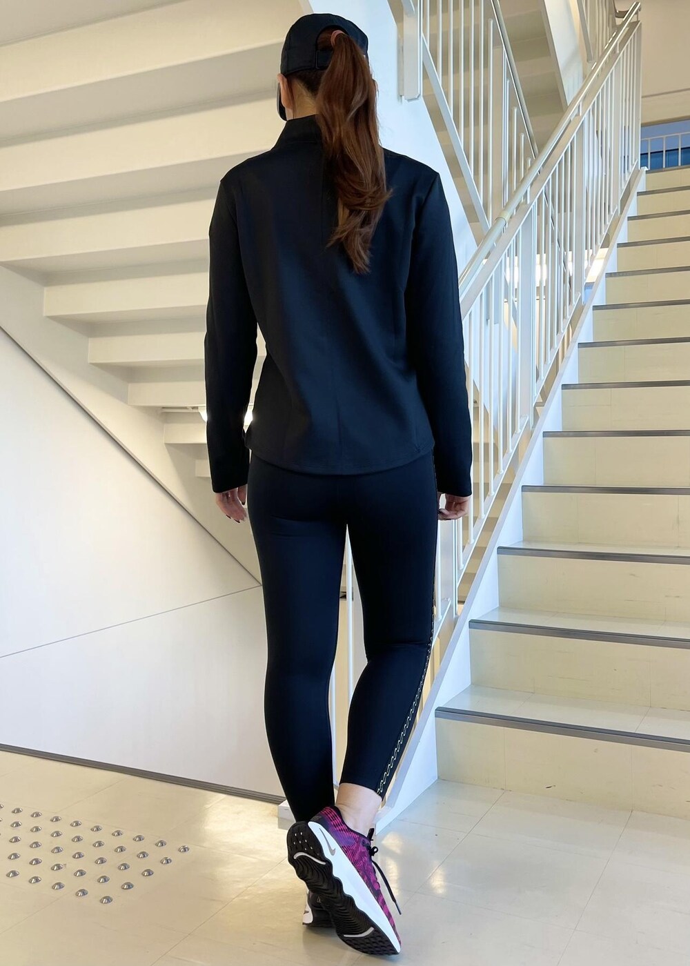 Nike トップスとスカートセット ネイビー NIKE（ナイキ）の「《セットアップ対応商品》ナイキ スポーツ