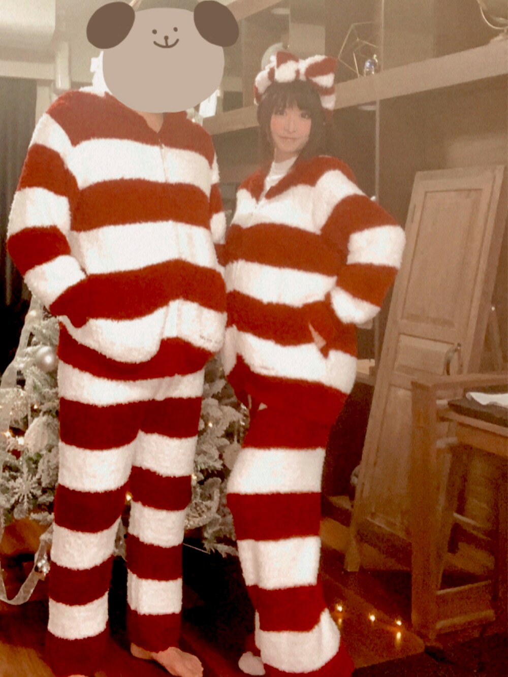 レッド系のルームウェア/パジャマ、レッド系のルームウェア/パジャマ、レッド系のルームウェア/パジャマを着用したレディースの冬コーディネートの3枚目の写真