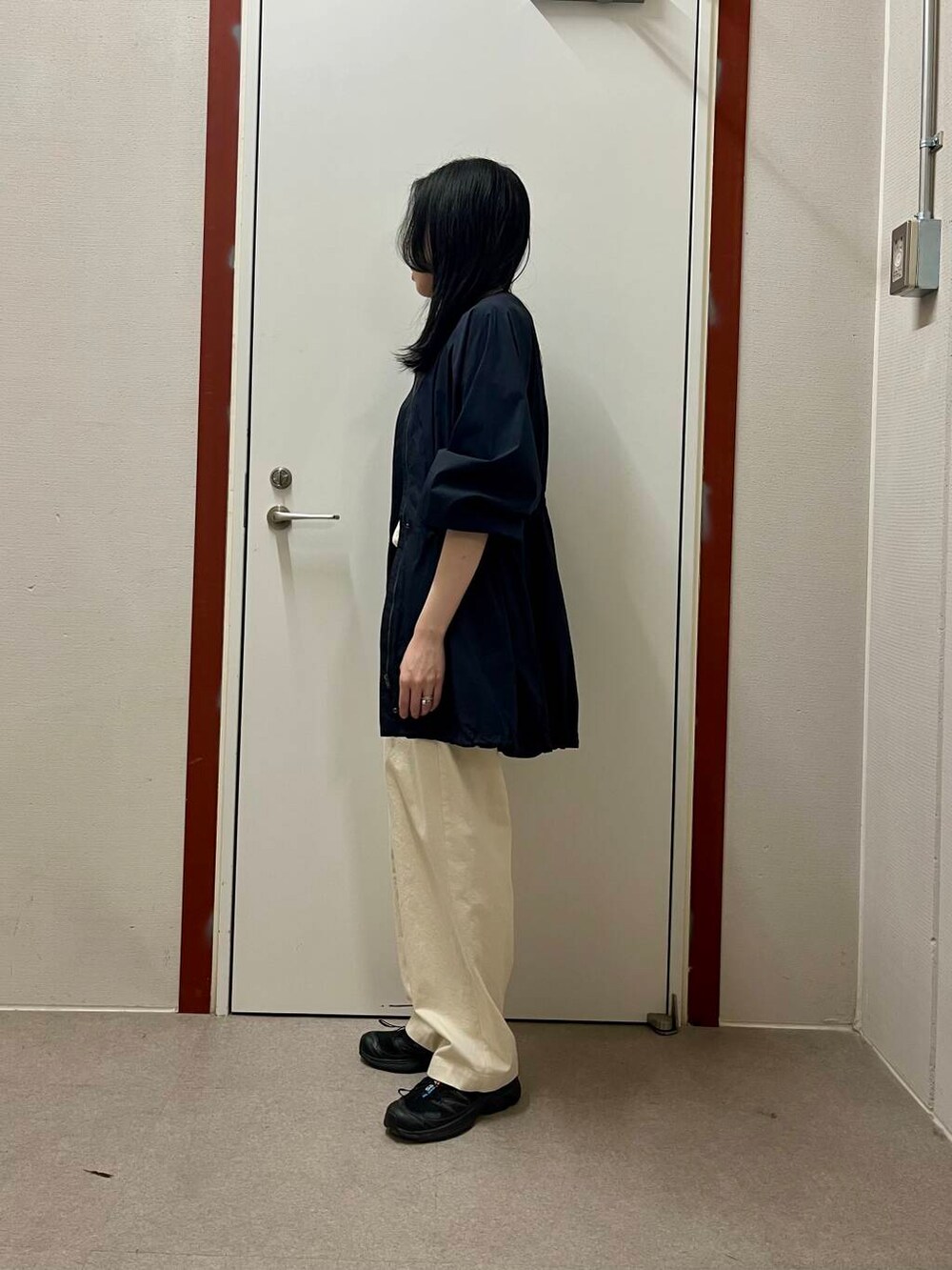 「かぐれ、newarrival、doors、春のジャケットスタイル」｜「URBAN RESEARCH DOORSのギャザーノーカラーブルゾン（ブルゾン、ブルー系）」を使った、pyonさん（レディース・161cm）の春コーディネートの2枚目の写真