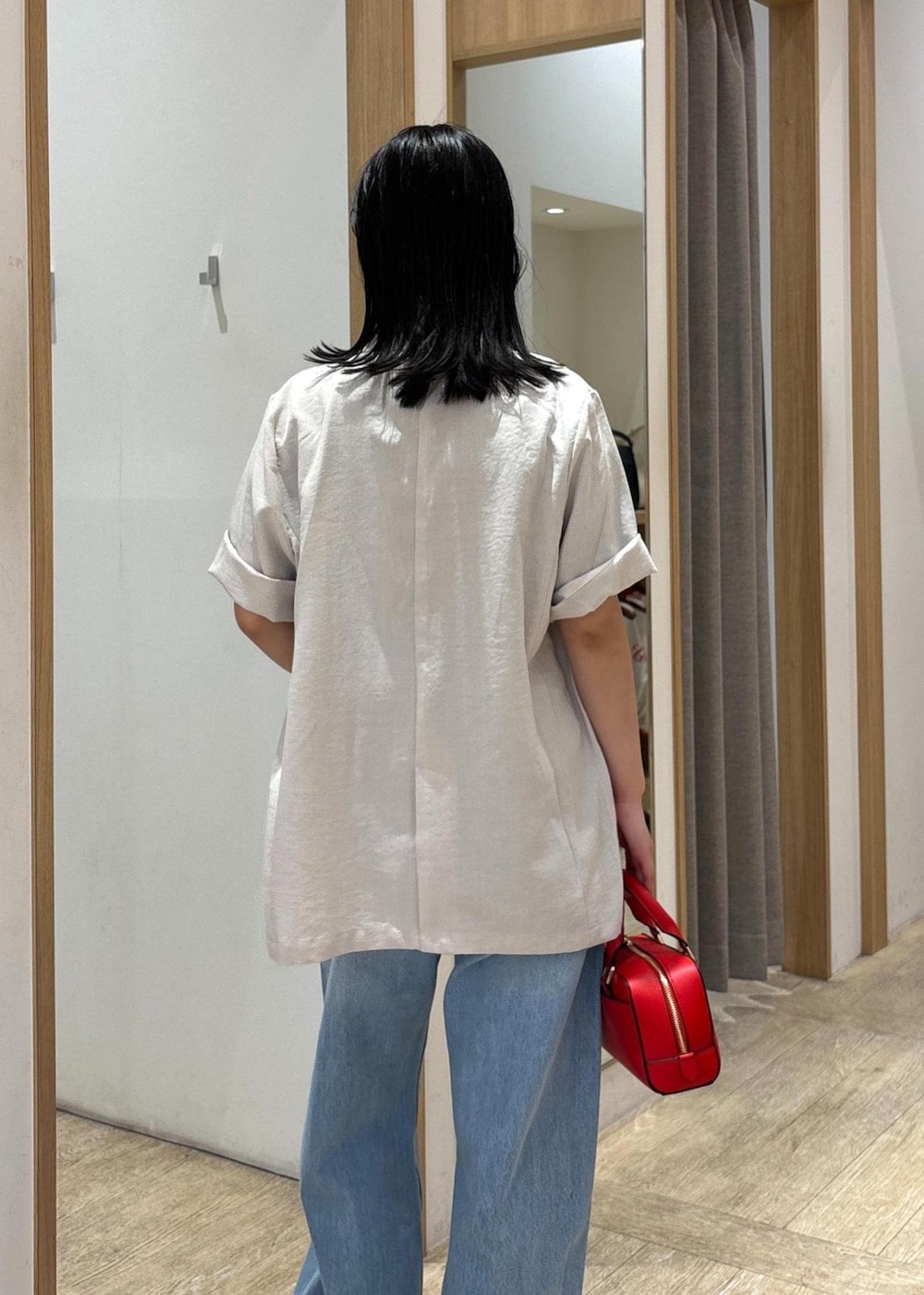 「初夏コーデ、夏コーデ、デートコーデ、お出かけコーデ、旅行コーデ、推し活コーデ、女子会コーデ、大人カジュアル、パンツスタイル、体型カバー、カジュアルコーデ」｜「VISの18mm幅ニュアンス変形ベルト（ベルト、ブラック系）」を使った、スズさん（レディース・152cm）の夏コーディネートの6枚目の写真