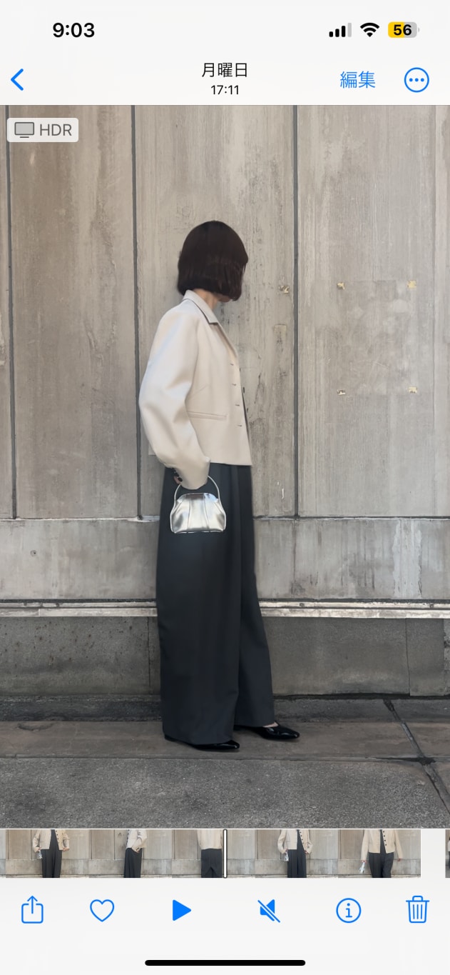 「アーバンリサーチ、パンプス、URBANRESEARCH、SonnyLabel、休日スタイル、ROSSO、ショートジャケット、旅行コーデ、春のジャケットスタイル」｜「URBAN RESEARCH Sonny LabelのスラブベーシックロングスリーブTシャツ（Tシャツ/カットソー、ホワイト系）」を使った、araiさん（レディース・161cm）の春コーディネートの5枚目の写真
