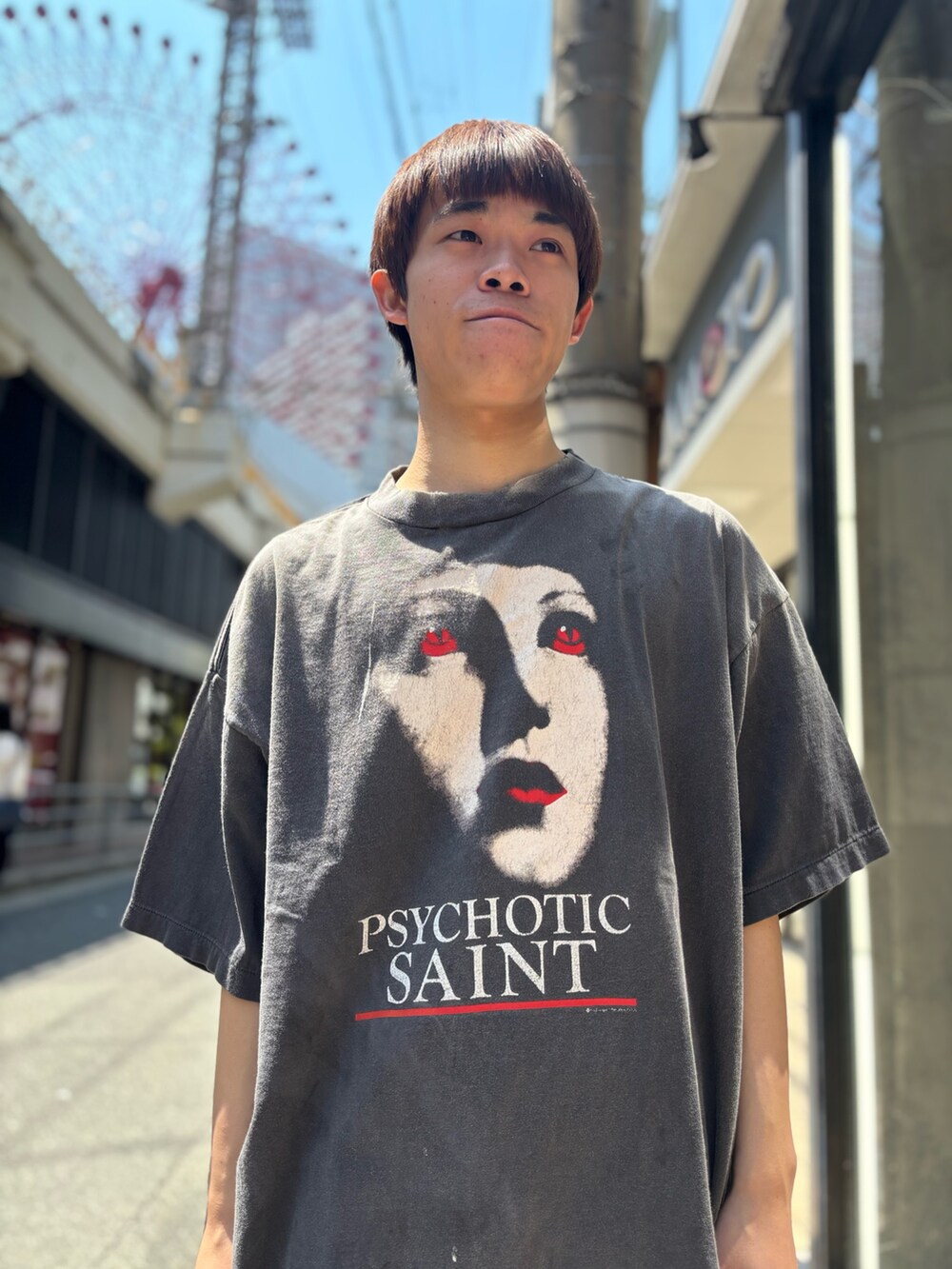 「ROYAL FLASHのアイテム（Tシャツ/カットソー、グレー系）」を使った、tou1109さん（メンズ・163cm）の春コーディネートの2枚目の写真