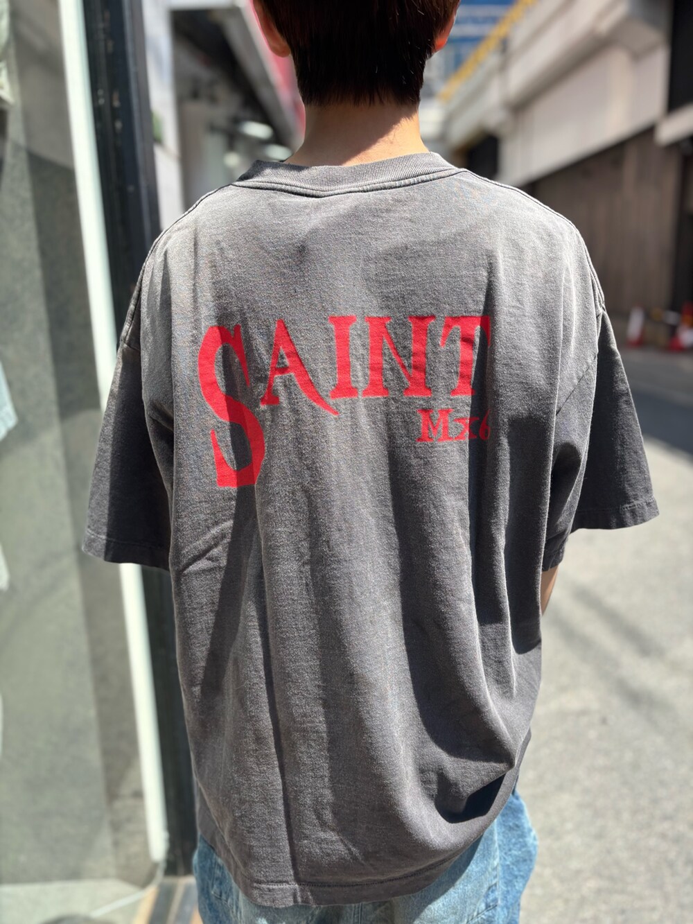 「ROYAL FLASHのアイテム（Tシャツ/カットソー、グレー系）」を使った、tou1109さん（メンズ・163cm）の春コーディネートの4枚目の写真