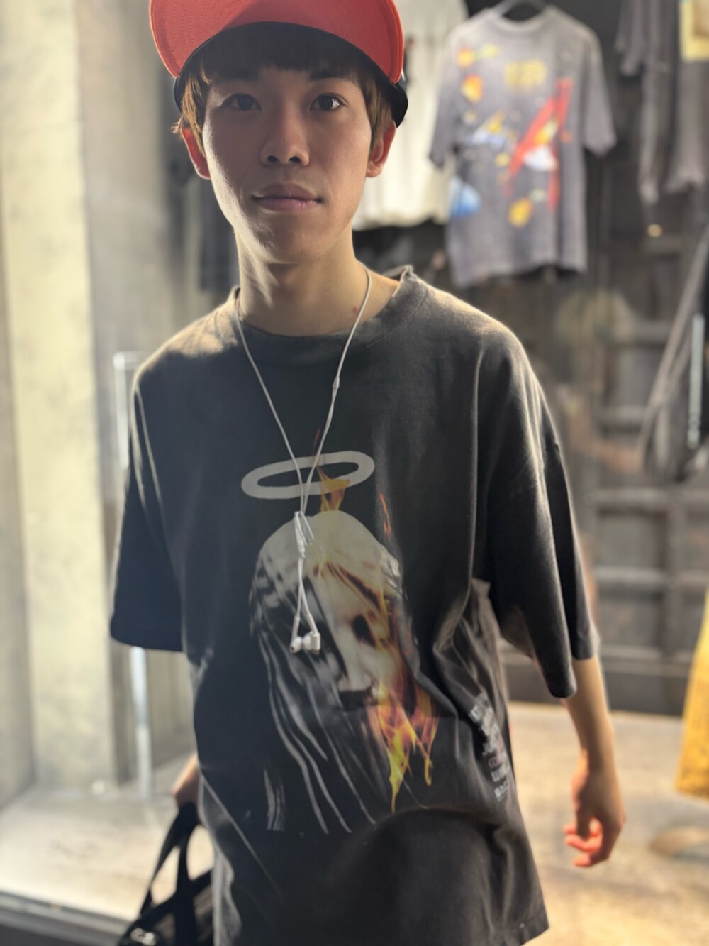 「ROYAL FLASHのアイテム（Tシャツ/カットソー、グレー系）」を使った、tou1109さん（メンズ・163cm）の春コーディネートの6枚目の写真