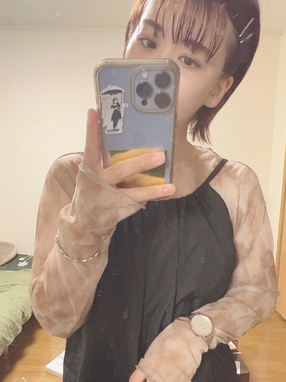 「大人カジュアル、オトナ女子、リラックススタイル、秋服準備はじめました、着回しコーデ、大人コーデ、ブラックコーデ、モード、Kastane、kastane_ootd、おしゃれさんと繋がりたい」｜「A.P.C.のNECK POUCH JAMIE  /22AC（ショルダーバッグ、グリーン系）」を使った、sachieさん（レディース・152cm）の夏コーディネートの4枚目の写真
