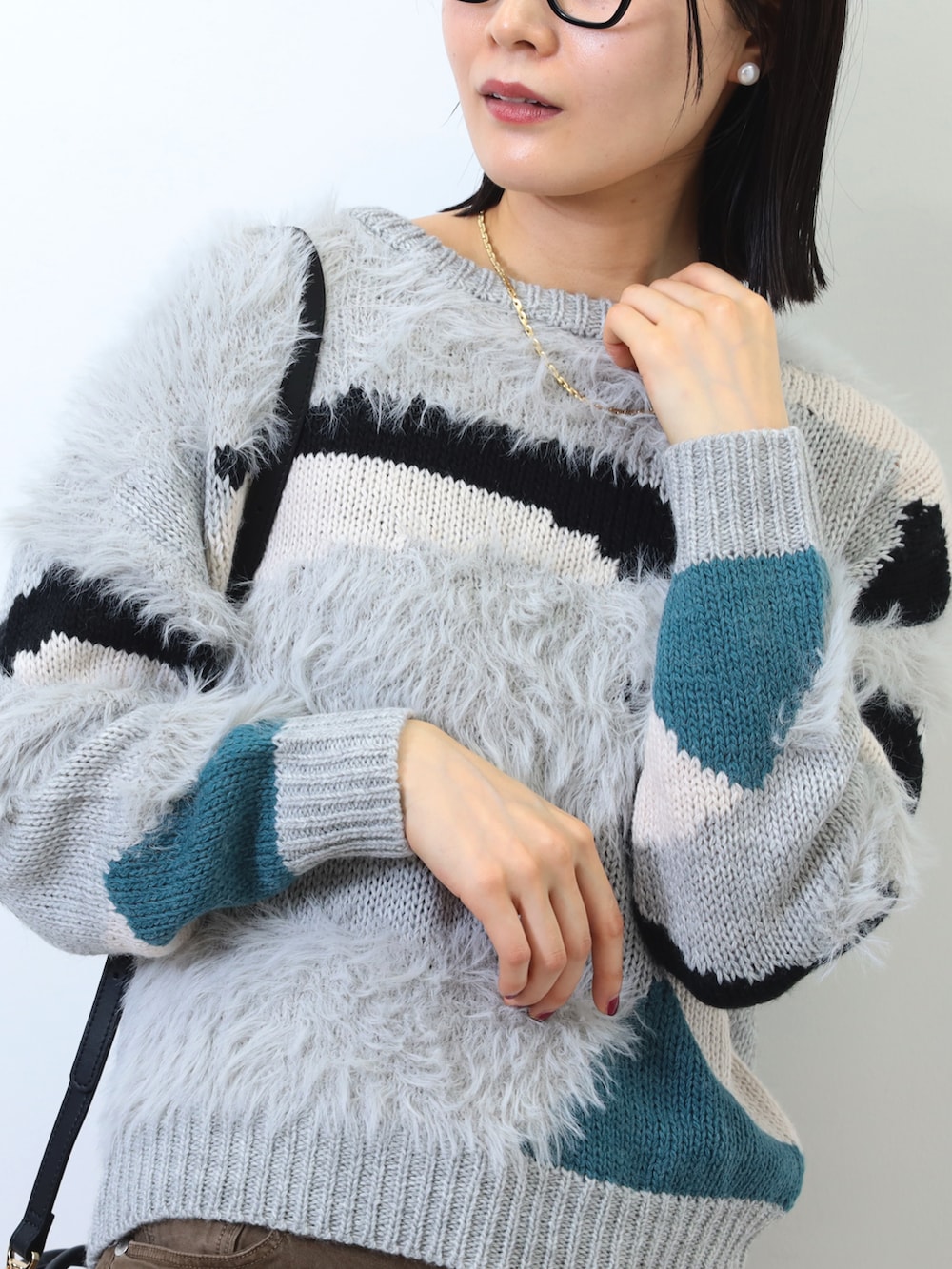 「オトナ女子、柄ニット、ニット、秋冬コーデ、ロングスカート、ブーツ、ショルダーバッグ、ミニバッグ、あったかコーデ、楽チンコーデ、きれいめカジュアル、いいね、save、フォローお願いします🤑、プチプラ、プチプラコーデ、トレンド」｜「BEAMS HEARTのBEAMS HEART / カモフラージュ柄 ニット（ニット/セーター、グレー系）」を使った、kanakoさん（レディース・165cm）の冬コーディネートの4枚目の写真