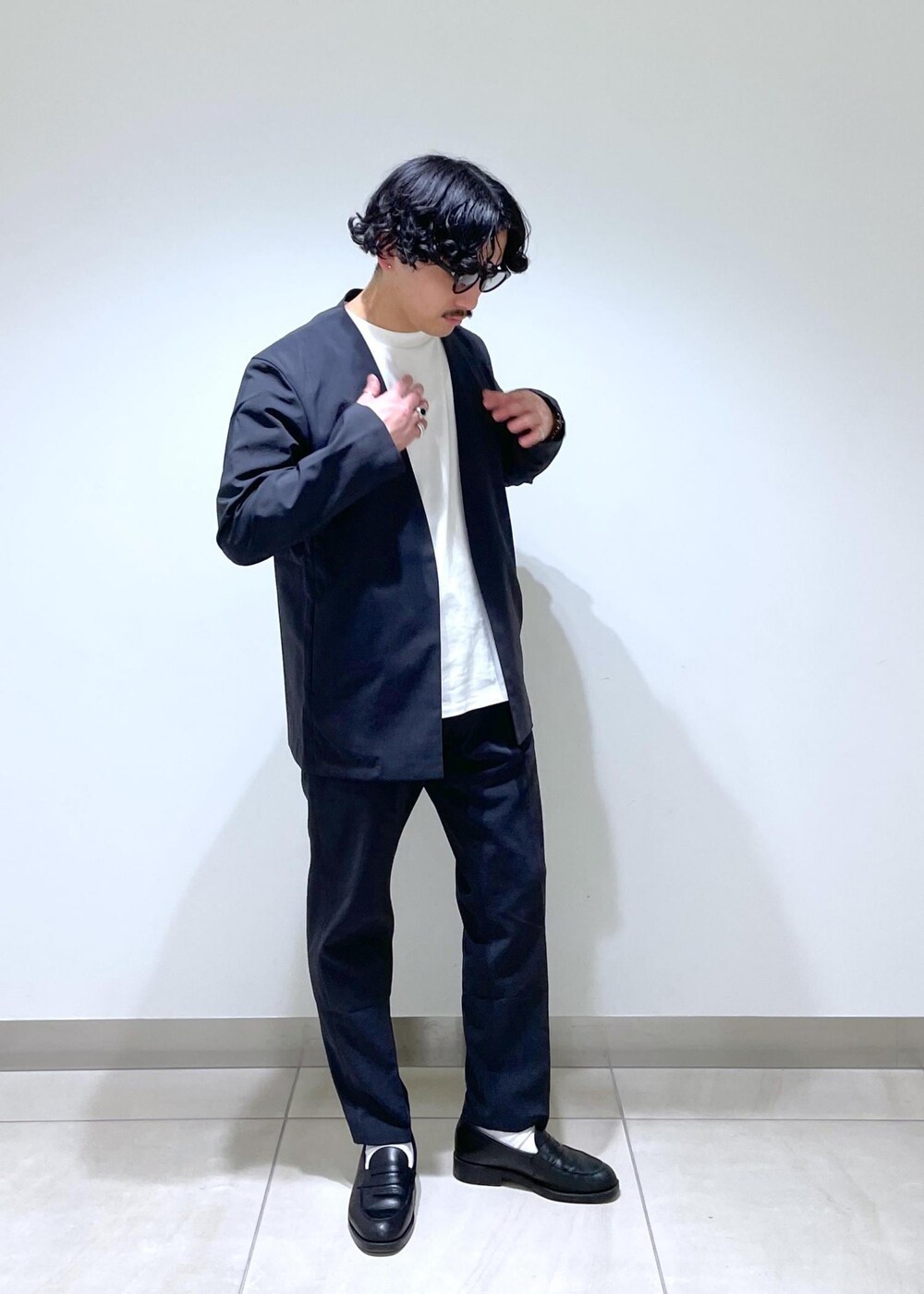 「セットアップ、24SS、2024SS、ADAM ET ROPÉ、FEMME、HOMME、UNISEX、SDGs、サステナブル、骨格ストレート、きれいめ、きれいめカジュアル、春、夏、春コーデ」｜「ADAM ET ROPE'のカバロス スエット ガード ベーシック ポケット Tシャツ / 汗染み防止（Tシャツ/カットソー、グリーン系）」を使った、adam_yamashitaさん（メンズ・169cm）の春コーディネートの4枚目の写真