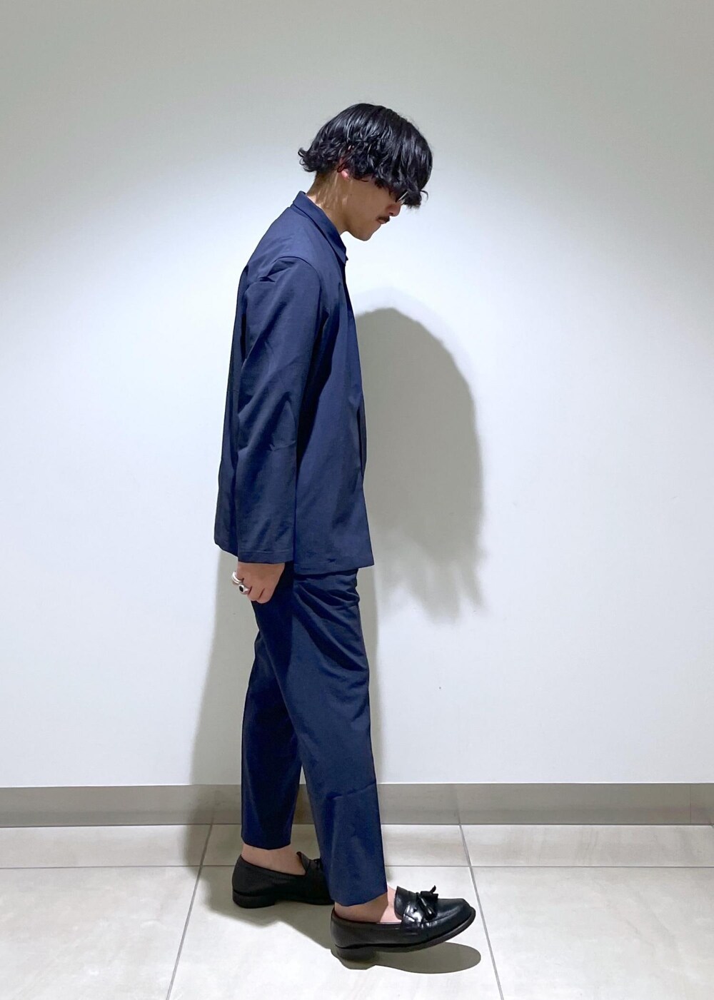 「24SS、2024SS、快適素材、リランチェ、ADAM ET ROPÉ、FEMME、HOMME、UNISEX、SDGs、サステナブル、低身長、骨格ストレート、きれいめ、きれいめカジュアル、セレモニー」｜「ADAM ET ROPE'の《新色追加》【RIRANCHA/リランチェ】ボックスシルエット ジャージー ポロシャツ / イージーケア / ユニセックス / 吸水速乾（ポロシャツ、ブルー系）」を使った、adam_yamashitaさん（メンズ・169cm）の春コーディネートの2枚目の写真