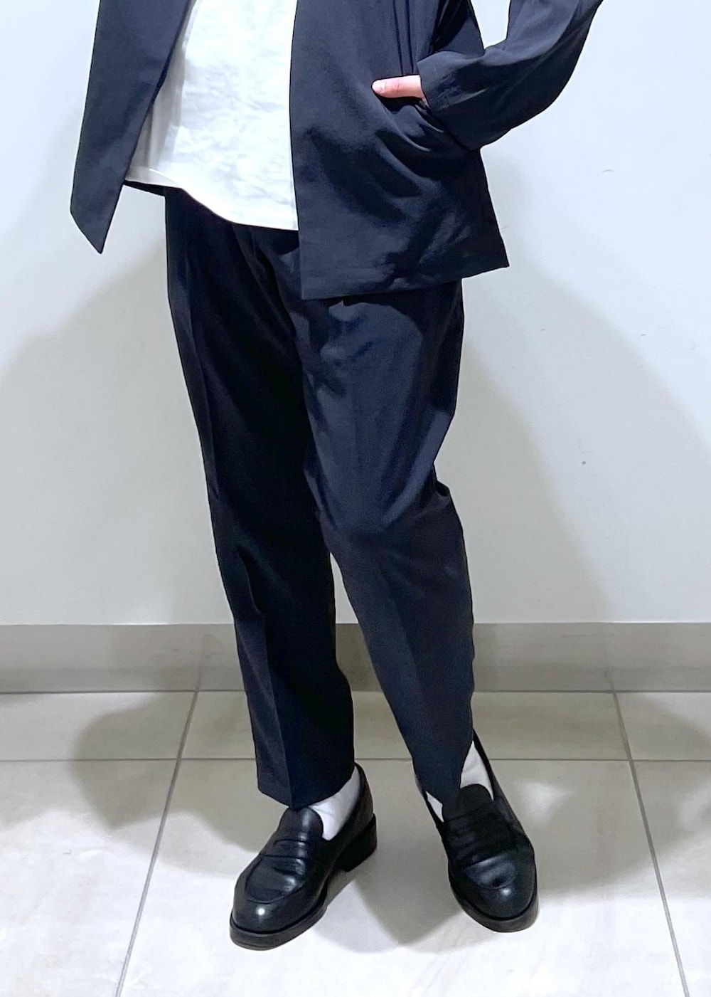 「セットアップ、24SS、2024SS、ADAM ET ROPÉ、FEMME、HOMME、UNISEX、SDGs、サステナブル、骨格ストレート、きれいめ、きれいめカジュアル、春、夏、春コーデ」｜「ADAM ET ROPE'のカバロス スエット ガード ベーシック ポケット Tシャツ / 汗染み防止（Tシャツ/カットソー、グリーン系）」を使った、adam_yamashitaさん（メンズ・169cm）の春コーディネートの2枚目の写真