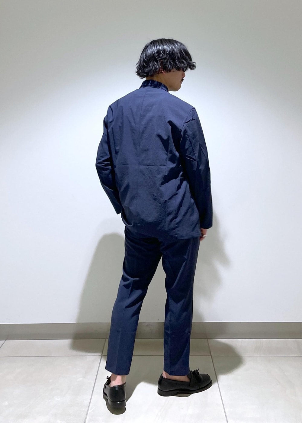 「24SS、2024SS、快適素材、リランチェ、ADAM ET ROPÉ、FEMME、HOMME、UNISEX、SDGs、サステナブル、低身長、骨格ストレート、きれいめ、きれいめカジュアル、セレモニー」｜「ADAM ET ROPE'の《新色追加》【RIRANCHA/リランチェ】ボックスシルエット ジャージー ポロシャツ / イージーケア / ユニセックス / 吸水速乾（ポロシャツ、ブルー系）」を使った、adam_yamashitaさん（メンズ・169cm）の春コーディネートの3枚目の写真