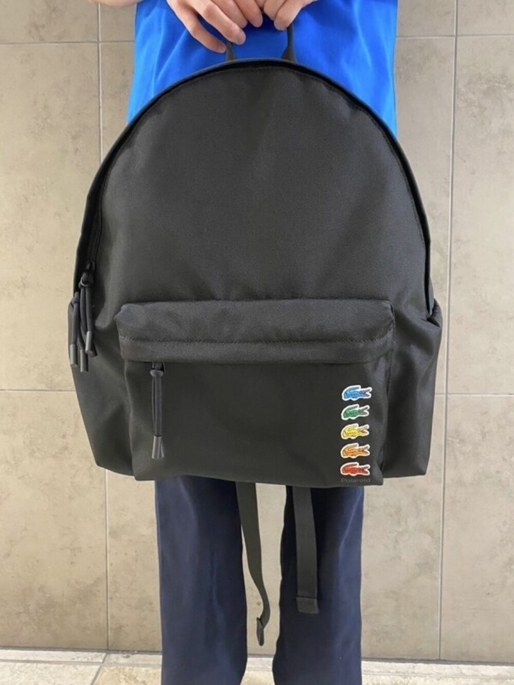 「シンプルコーデ、今日のコーデ、春夏コーデ、白スニーカー、ポロシャツ」｜「LACOSTEの『Ｌ.12.12』定番半袖ポロシャツ（ポロシャツ、ホワイト系）」を使った、sakataさん（メンズ・168cm）の春コーディネートの5枚目の写真