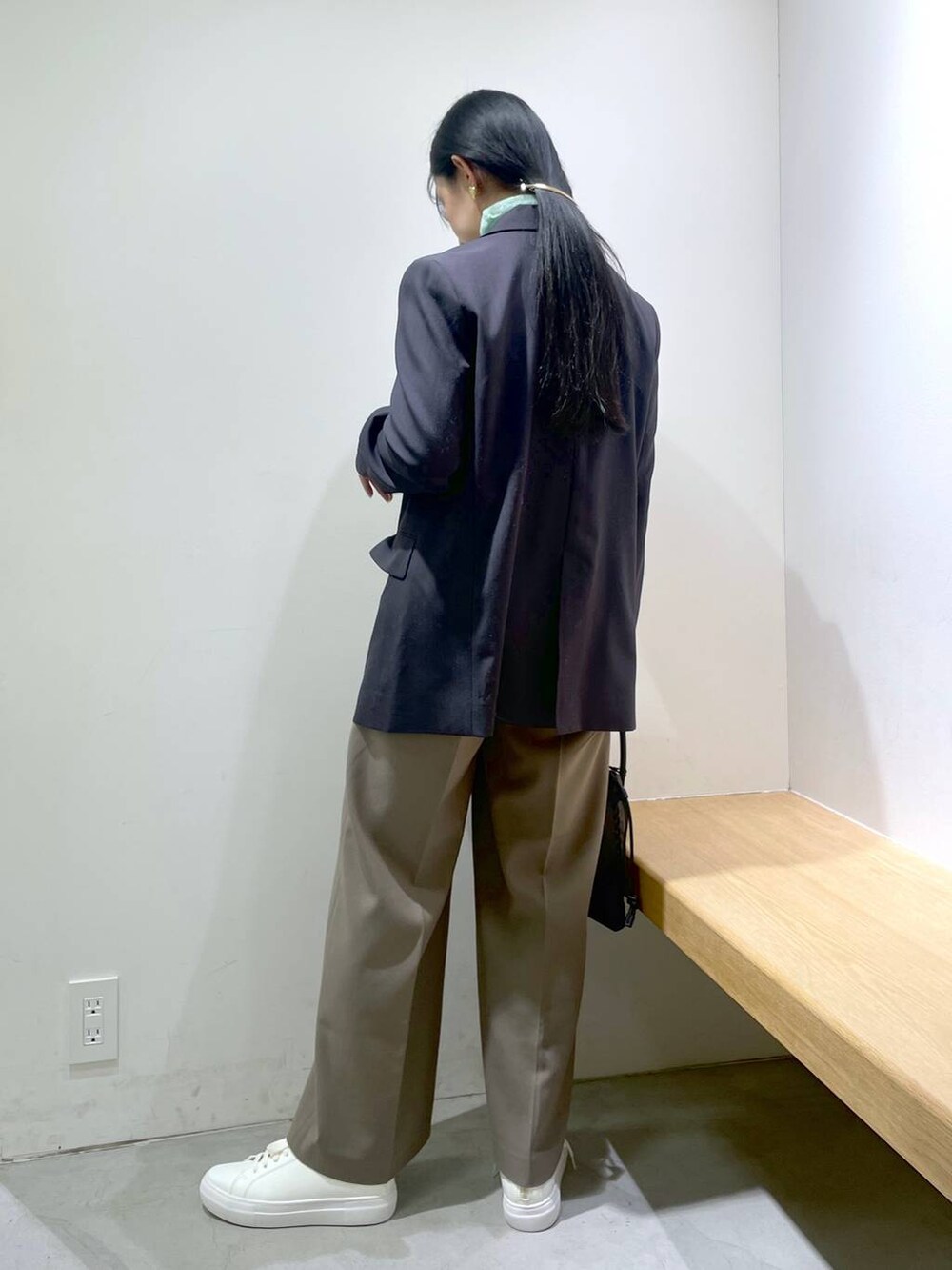 なーさんの「ADD CULUMN / 別注TURNショルダー（ADD CULUMN）」を使ったコーディネートの3枚目の写真