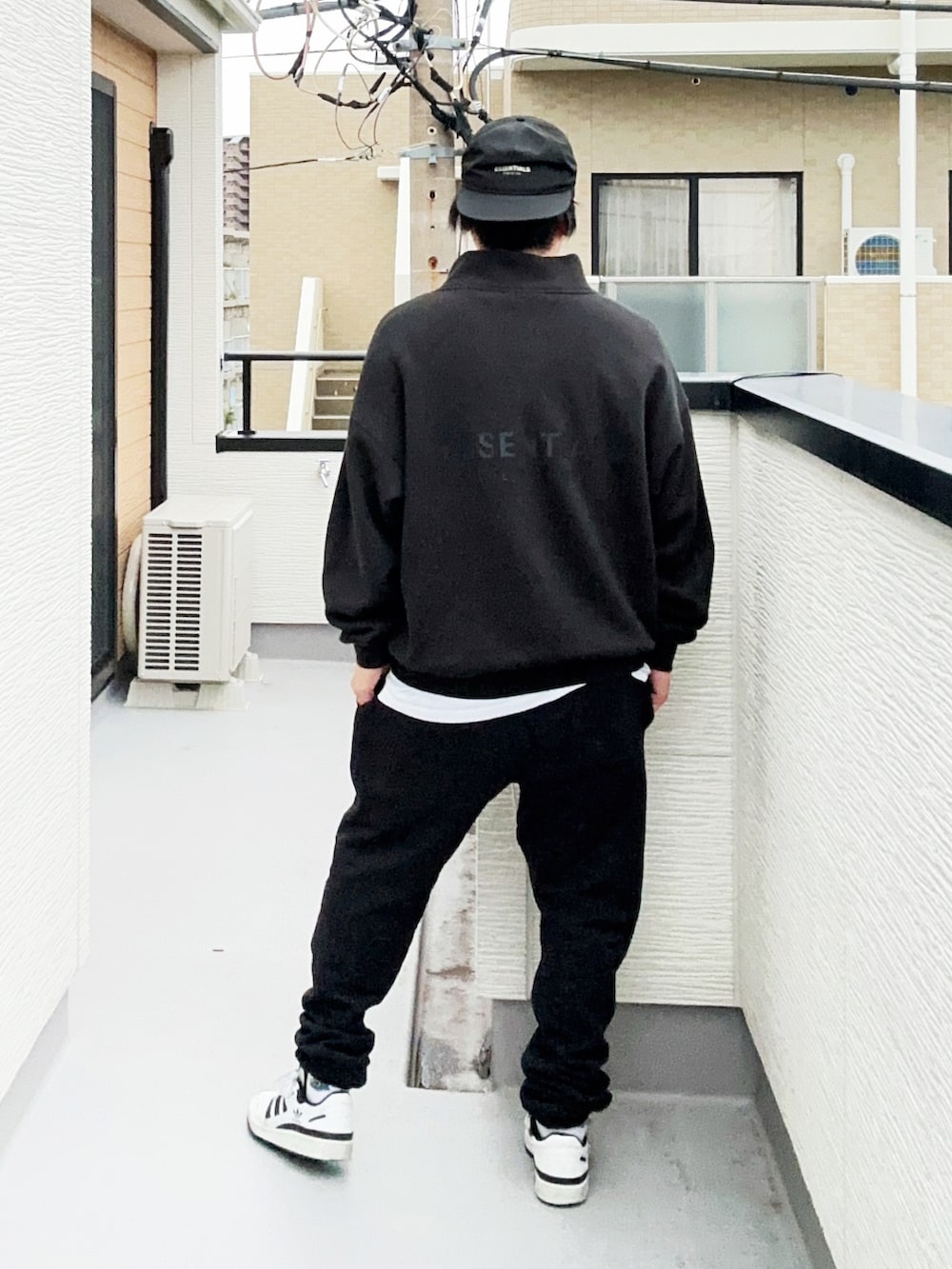 asatomoz）｜FOG ESSENTIALSのスウェットを使ったコーディネート - WEAR