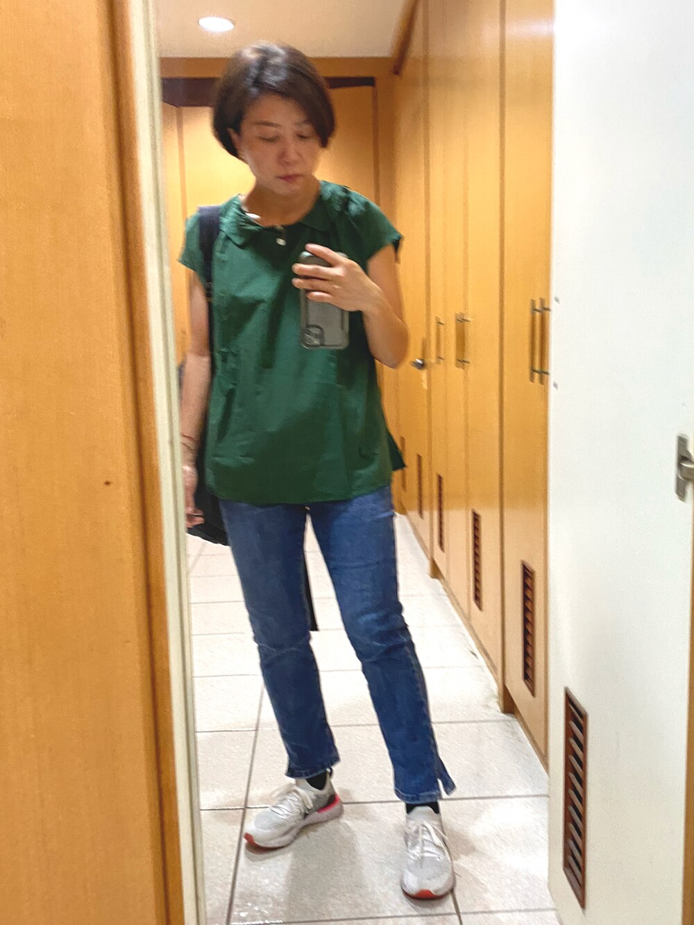 「NIKEのアイテム（スニーカー、ホワイト系）」を使った、yukichen3388さん（レディース・155cm）の夏コーディネートの2枚目の写真