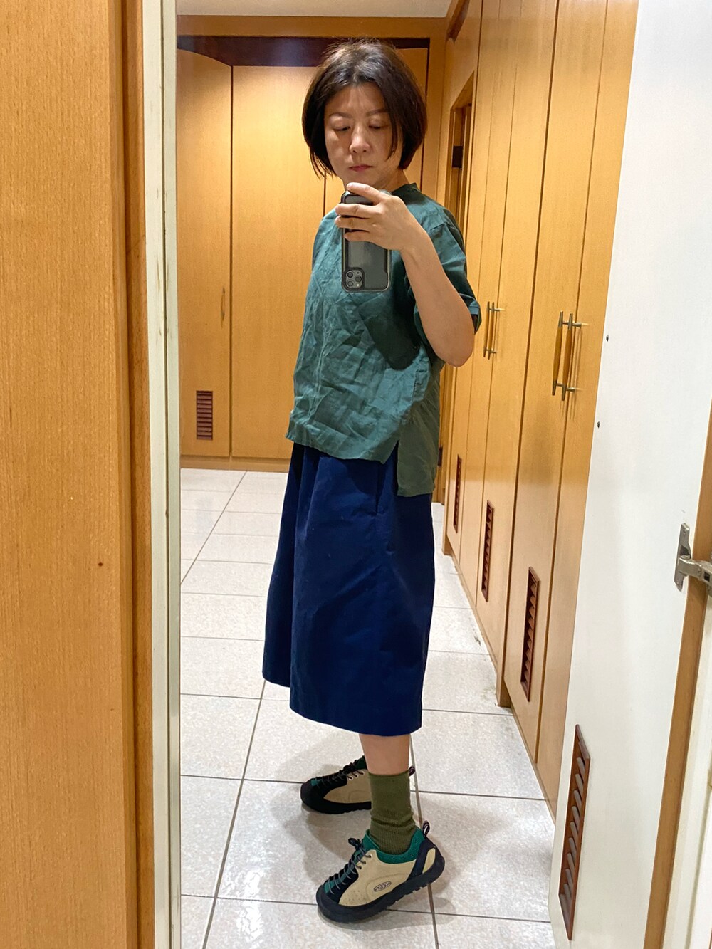 「olivoのアイテム（シャツ/ブラウス、グリーン系）」を使った、yukichen3388さん（レディース・155cm）の夏コーディネートの3枚目の写真