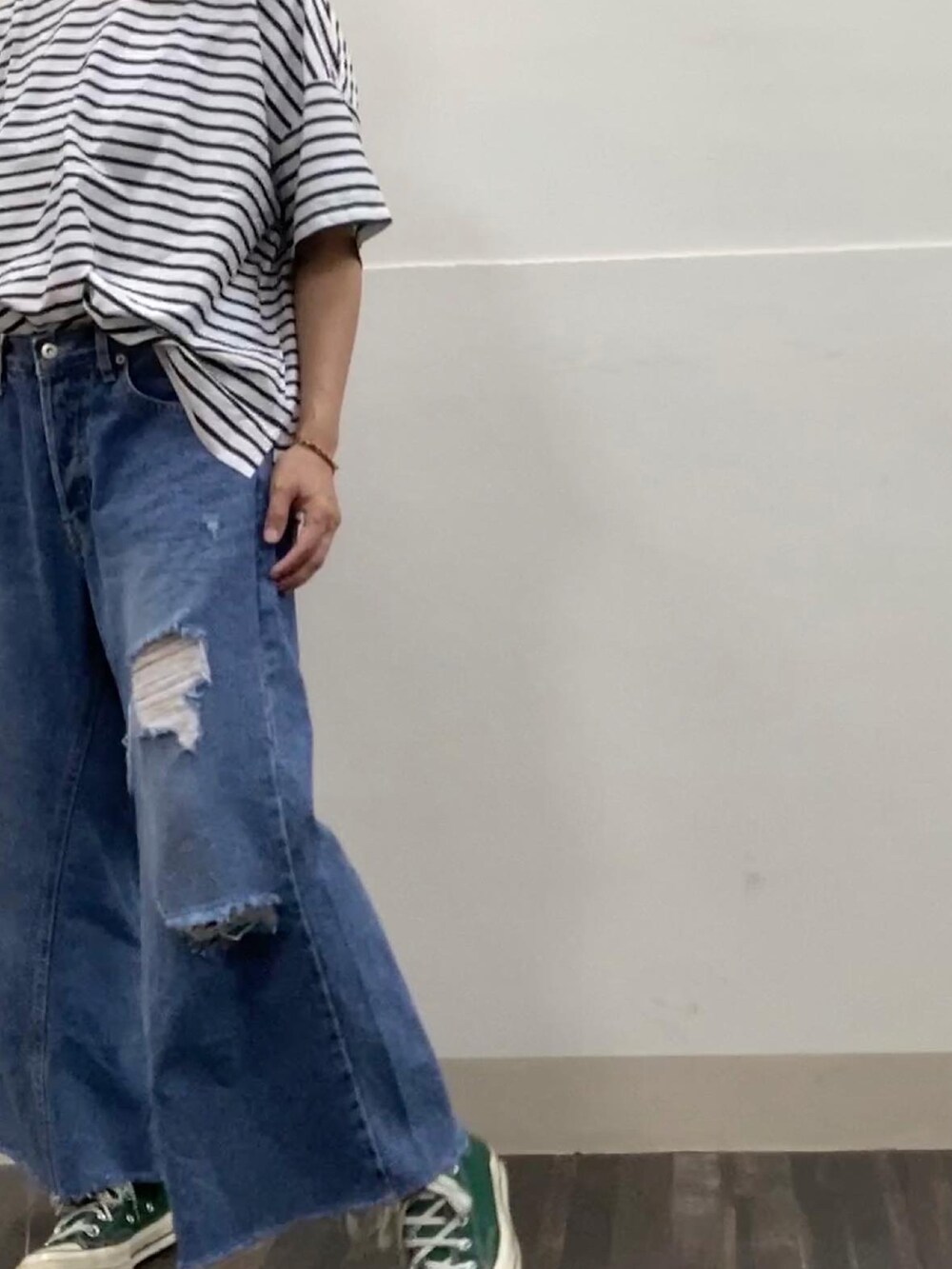 「oliveのアイテム（その他トップス、その他）」を使った、yukichen3388さん（レディース・155cm）の秋コーディネートの3枚目の写真
