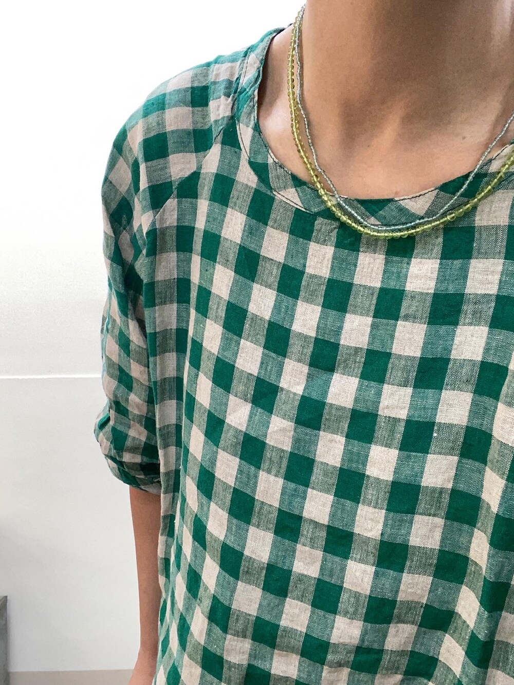 「yoshitomonaraのアイテム（ショルダーバッグ、イエロー系）」を使った、yukichen3388さん（レディース・155cm）の夏コーディネートの4枚目の写真