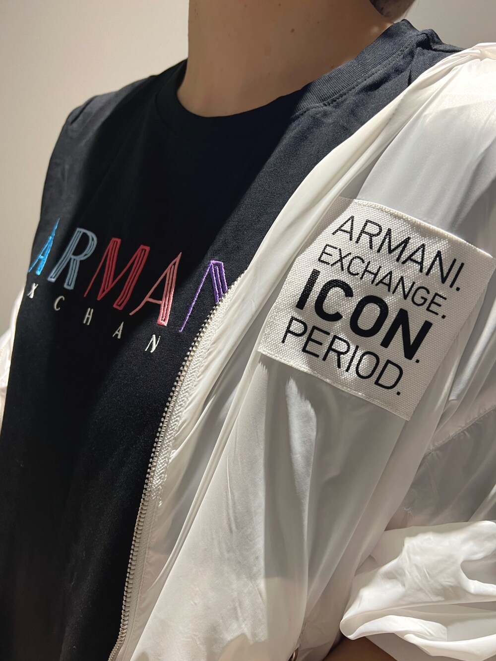 「夏コーデ、ラフ、モノトーン、シンプルコーデ、ママコーデ、ワンピース、ブラック、アルマーニエクスチェンジ、AXchanger、armaniexchange、ワンピース×スニーカー、ブラックコーデ、ラクチンコーデ、厚底シューズ、ストリート」|「ARMANI EXCHANGEの【A|X アルマーニ エクスチェンジ】カラフルロゴ Tシャツワンピース(ワンピース、ブラック系)」を使った、Mazurun☺︎さん(レディース・160cm)の夏コーディネートの2枚目の写真