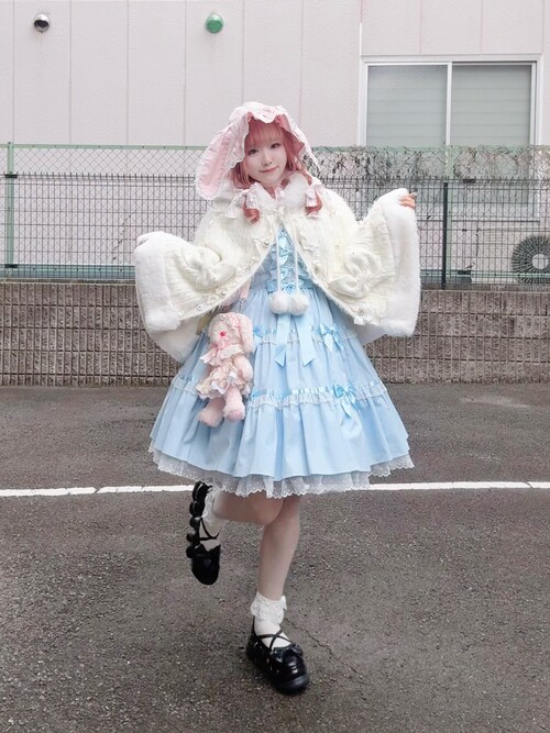 LIZ LISAのポンチョを使ったレディース人気ファッションコーディネート