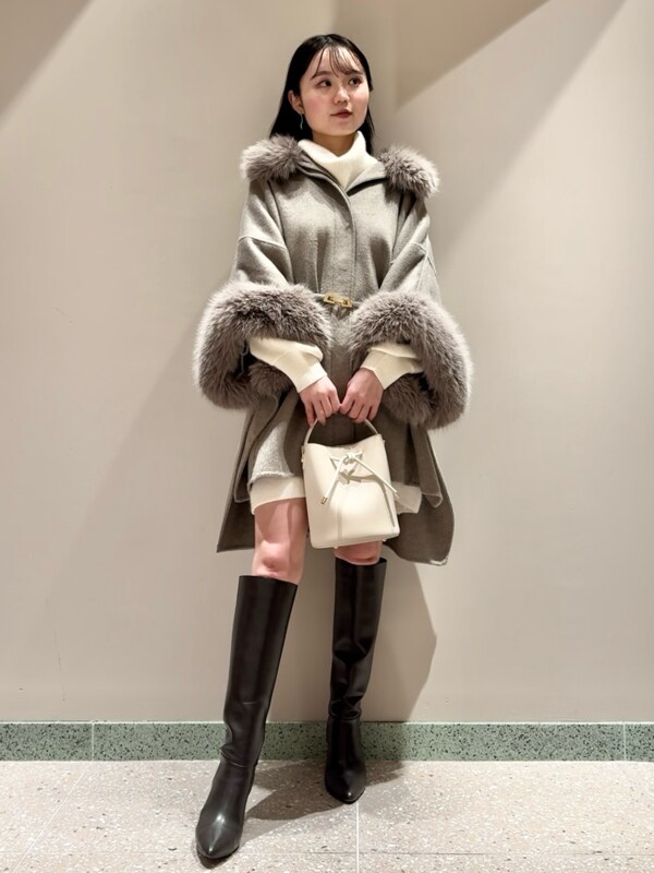 SNIDEL 忍ばせる ファー付きミドルケープコート 