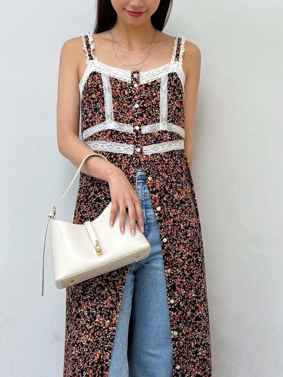 レディースの夏コーディネートの4枚目の写真