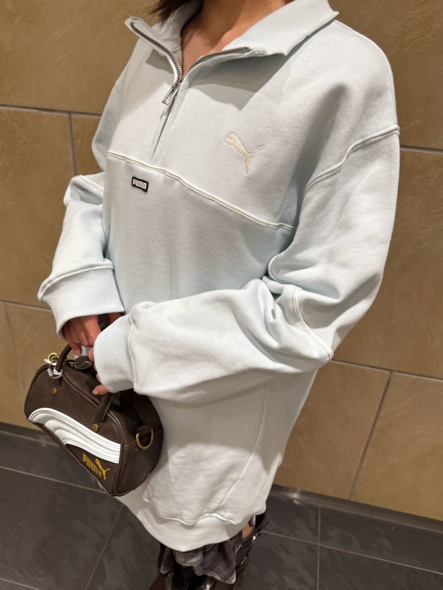 ブラウン系のブーツ、ブラウン系のブーツ、ブラウン系のブーツを着用したレディースの秋コーディネートの7枚目の写真