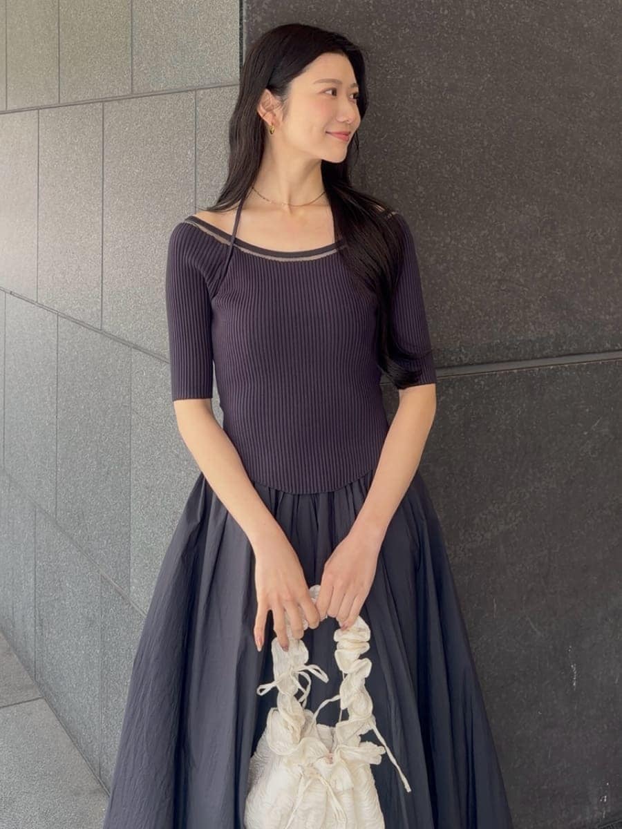 その他のパンプスを着用したレディースの春コーディネートの5枚目の写真