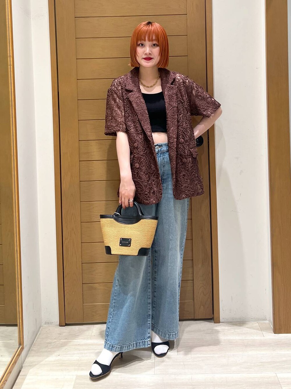 「ユニセックス、着痩せ・細見え、カジュアル、BAYFLOW、体型カバー」｜「BAYFLOWのクリテハンドルペーパーショルダー（ショルダーバッグ、ブラック系）」を使った、orinさん（レディース・164cm）の夏コーディネートの6枚目の写真
