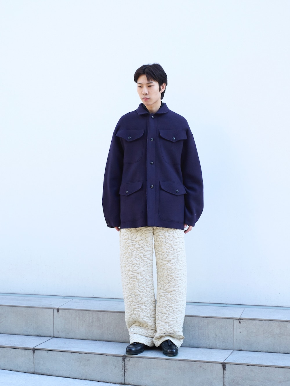 「冬アウター」｜「markaのMILITARY JACKET（ミリタリージャケット、ブルー系）」を使った、cionさん（メンズ・175cm）の冬コーディネートの2枚目の写真