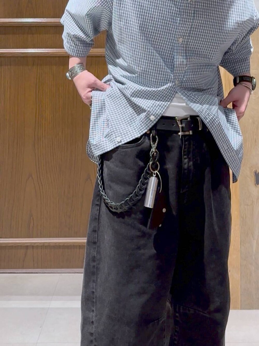 「夏コーデ、シャツ、デニムパンツ、RAGEBLUE、ハーフパンツ」｜「RAGEBLUEのアンティーク風/メタルバックルリアルレザーベルト（ベルト、ブラック系）」を使った、yhide05さん（メンズ・165cm）の夏コーディネートの3枚目の写真