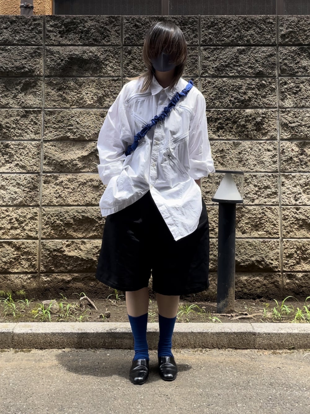 「きれいめカジュアル、カジュアルコーデ、着回しコーデ、大人コーデ、夏コーデ、白Tシャツ」｜「UNITED TOKYOのCOLD DRY リップストップイージーショーツ（その他パンツ、ブラック系）」を使った、お魚パラダイスさん（レディース・158cm）の夏コーディネートの2枚目の写真