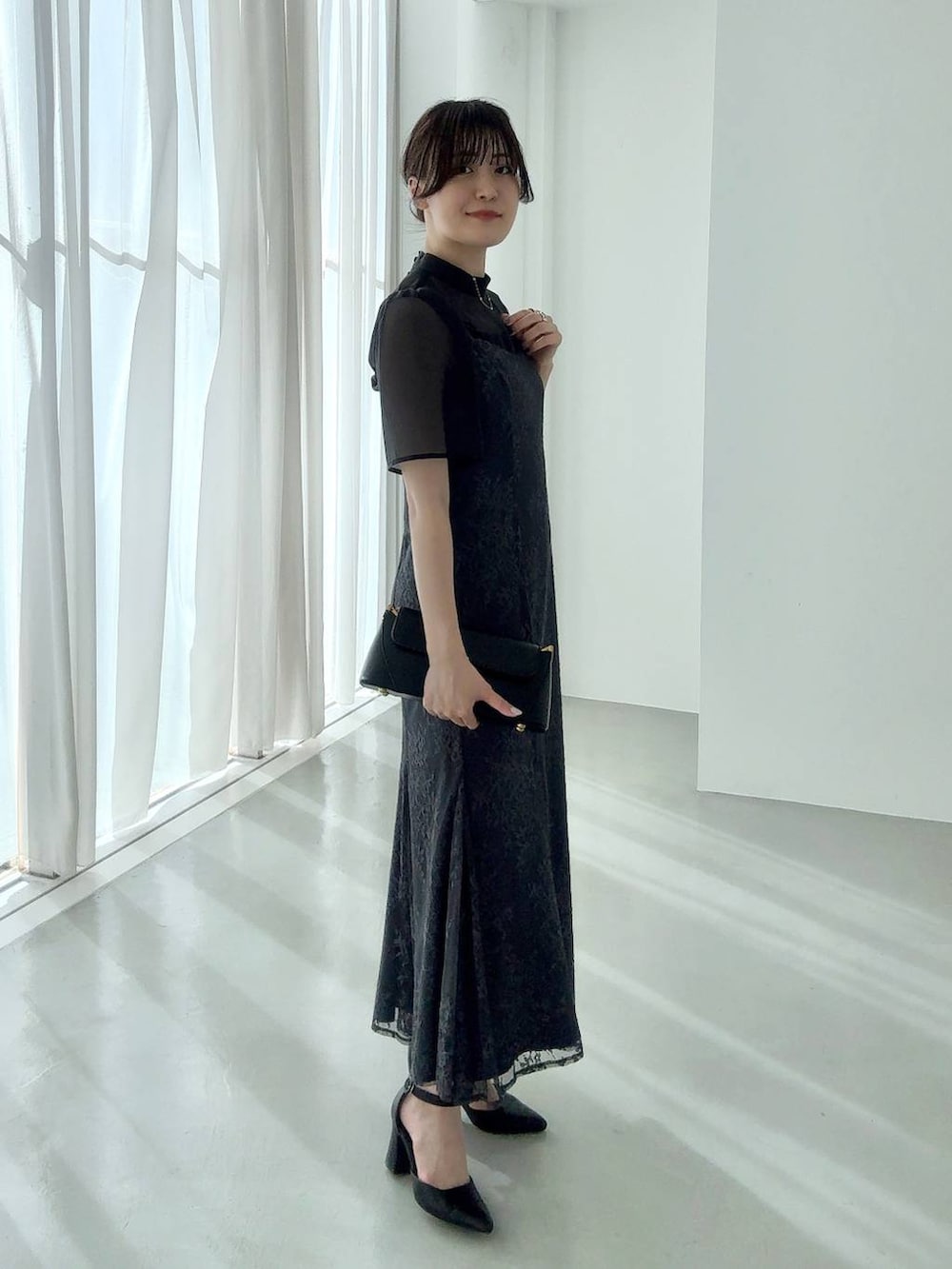「高見え、きれいめ、ヘルシー、着痩せ、差し色コーデ、モテ、Andemiu、着痩せ・細見え」｜「Andemiuのワンハンドルバッグ 103780（ショルダーバッグ、ブラック系）」を使った、ぽ　んさん（レディース・161cm）の春コーディネートの3枚目の写真