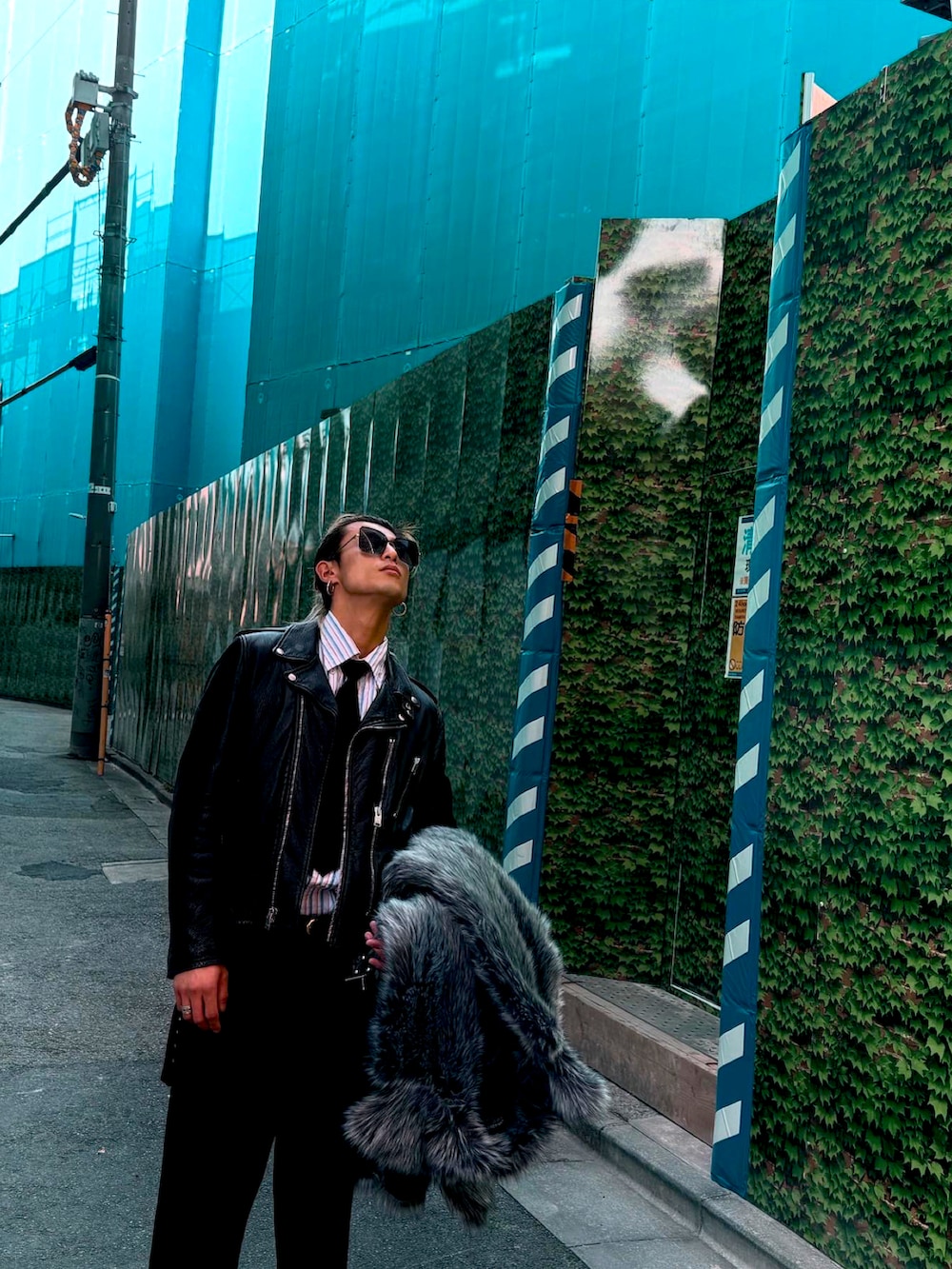 「#モードクラシック、#outfit」｜「zara メゾンスペシャルのアイテム（スラックス、ブラック系）」を使った、manayakojima0092さん（メンズ・176cm）の春コーディネートの4枚目の写真