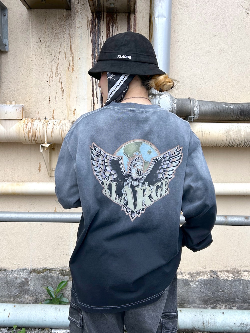 「ストリートコーデ、ストリート、ストリート女子、エクストララージ、XLARGE、低身長」｜「XLARGEのSUEDE BALL HAT（ハット、ブラック系）」を使った、RICOさん（レディース・151cm）の春コーディネートの4枚目の写真
