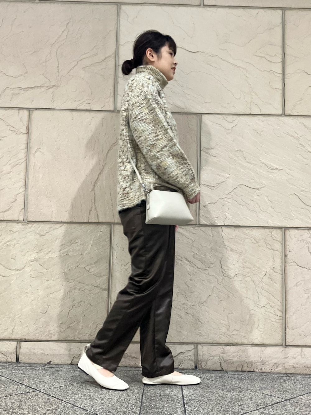 「URBAN RESEARCH ROSSO WOMENのミックス柄編みニット（ニット/セーター、ベージュ系）」を使った、umediaさん（レディース・164cm）の秋コーディネートの2枚目の写真