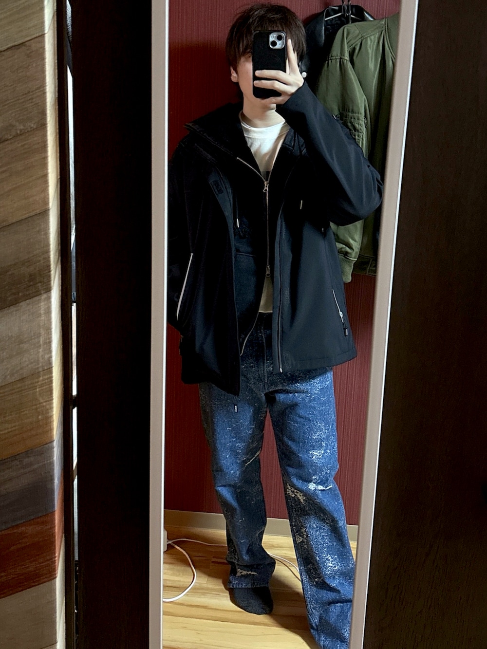 「レイヤードスタイル、ユナイテッドアローズ、UNITED ARROWS、united arrows、アドラー、adrer、ADRER、RAGEBLUE、カジュアル」｜「BEAUTY&YOUTH UNITED ARROWSのジャカード デニム 5P（デニムパンツ、ブルー系）」を使った、  Rui-minaseさん（メンズ・165cm）の冬コーディネートの2枚目の写真