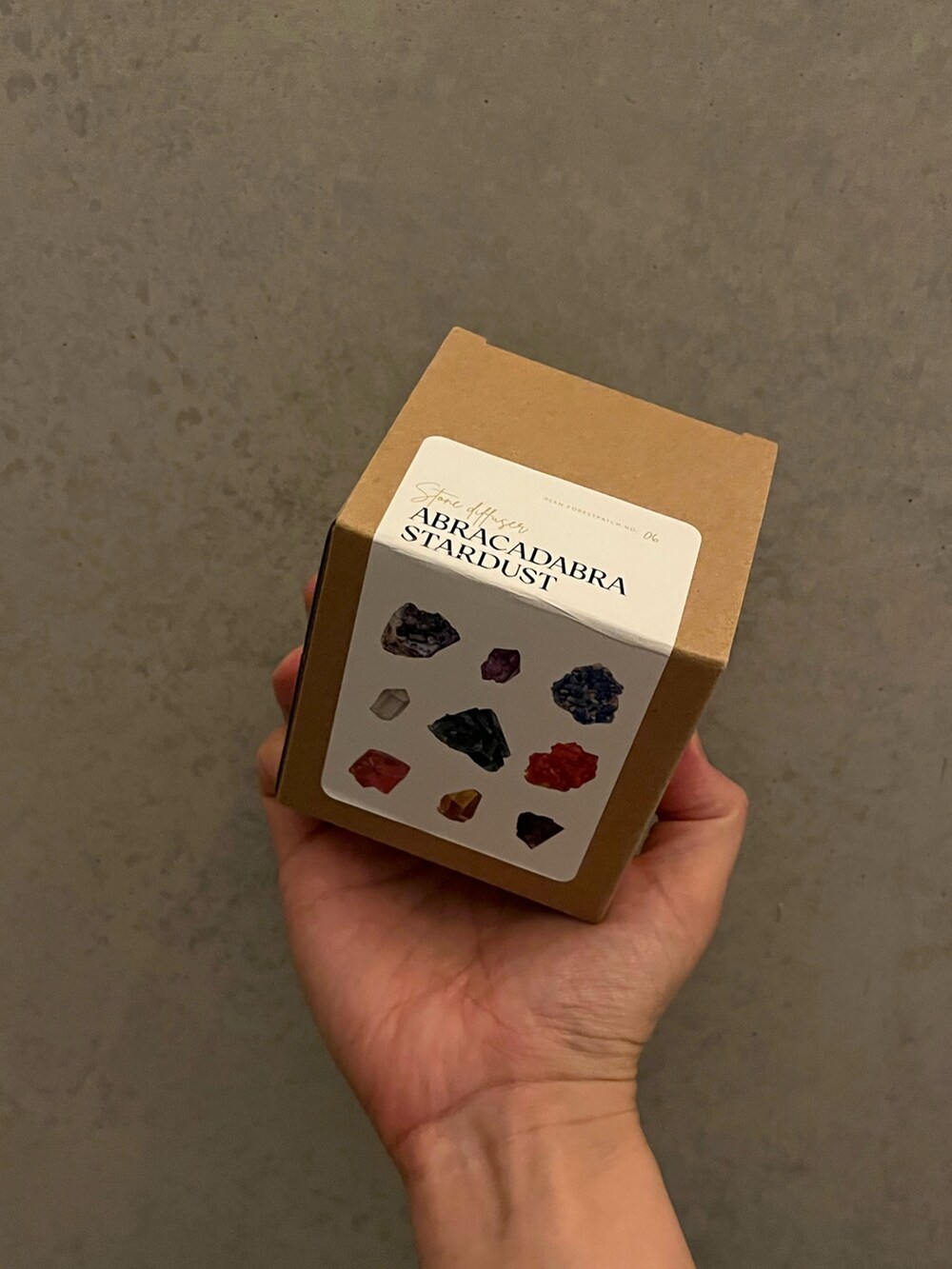 ホワイト系のルームフレグランス/お香、その他のインテリア雑貨、その他のルームフレグランス/お香を着用したメンズの冬コーディネートの4枚目の写真