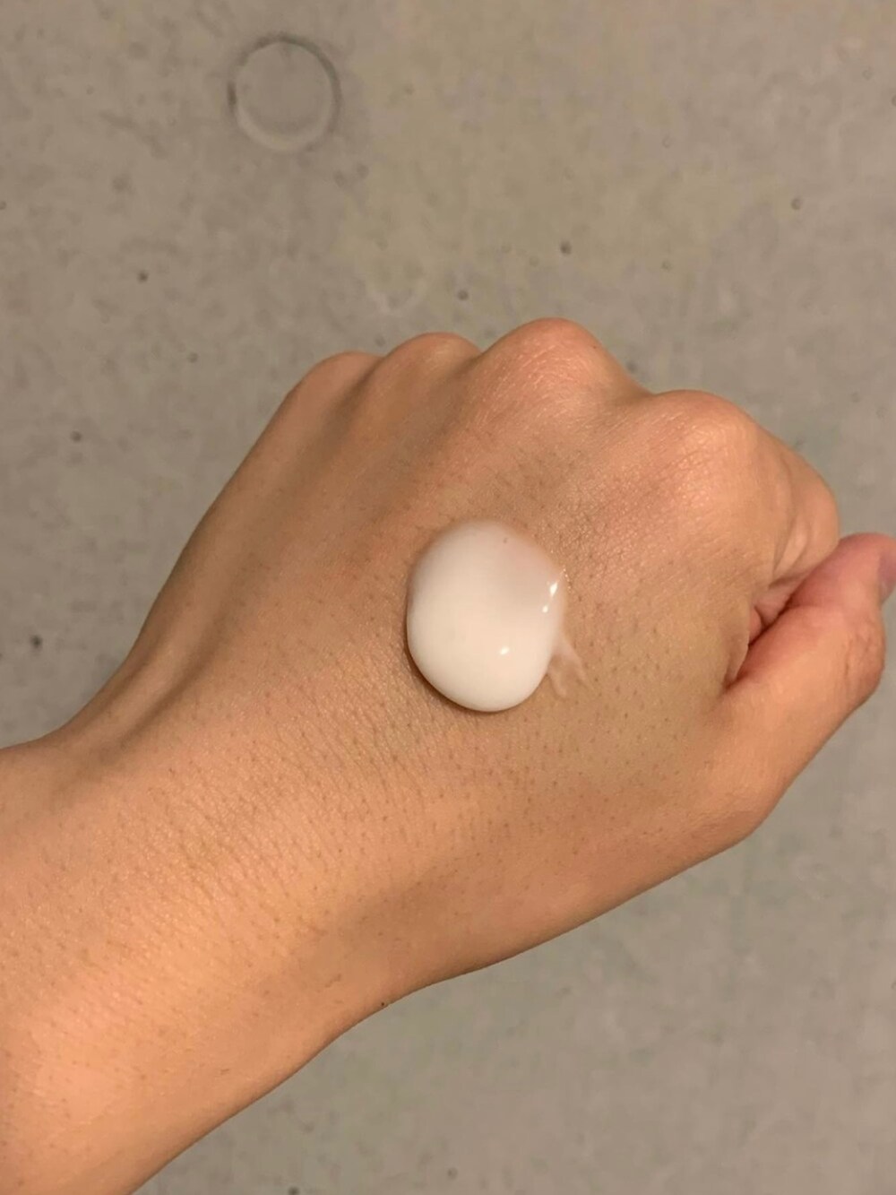 その他のボディケア/ボディクリームを着用したメンズの春コーディネートの5枚目の写真