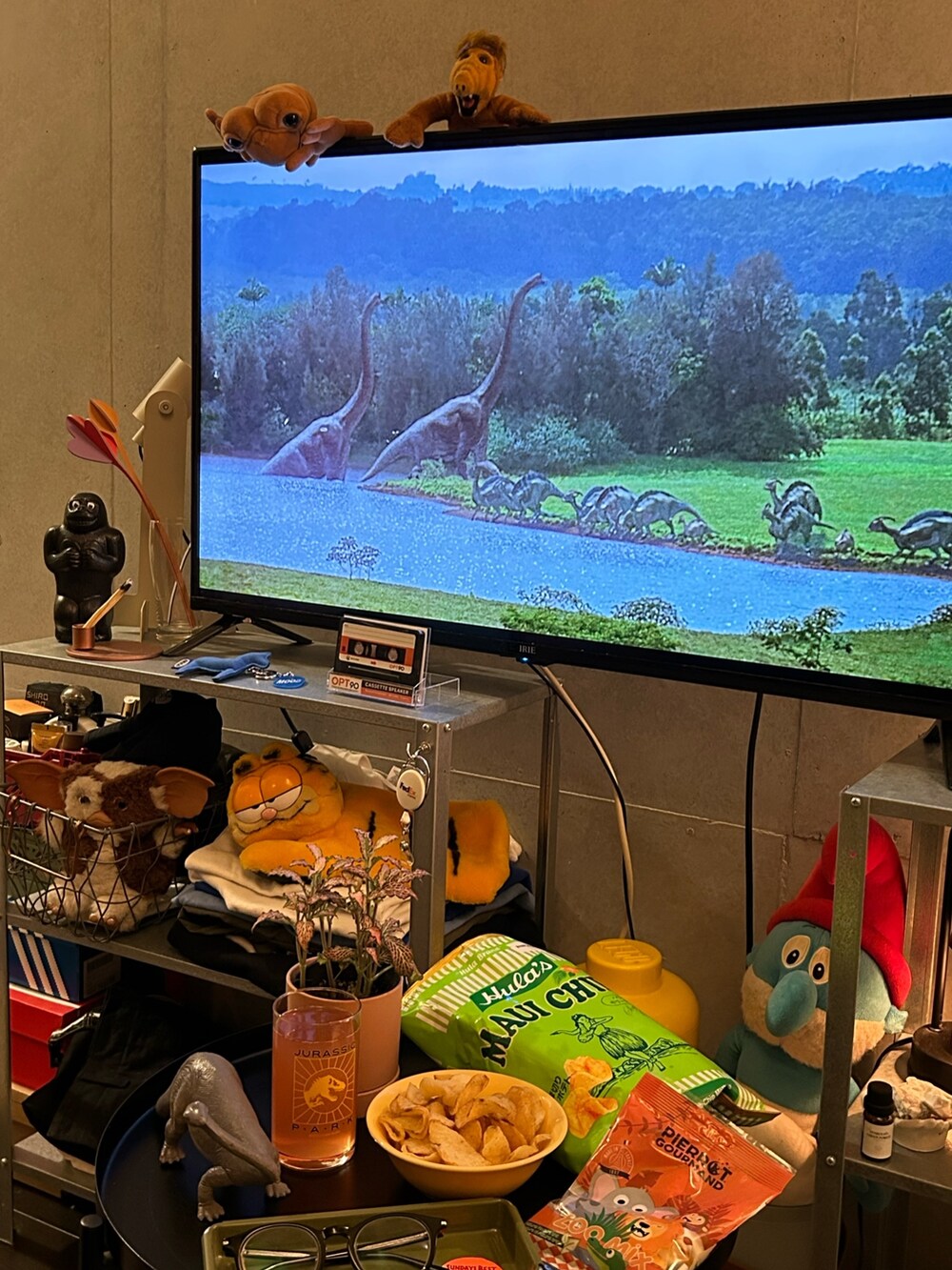 その他のグラス/マグカップ/タンブラーを着用したメンズの春コーディネートの2枚目の写真